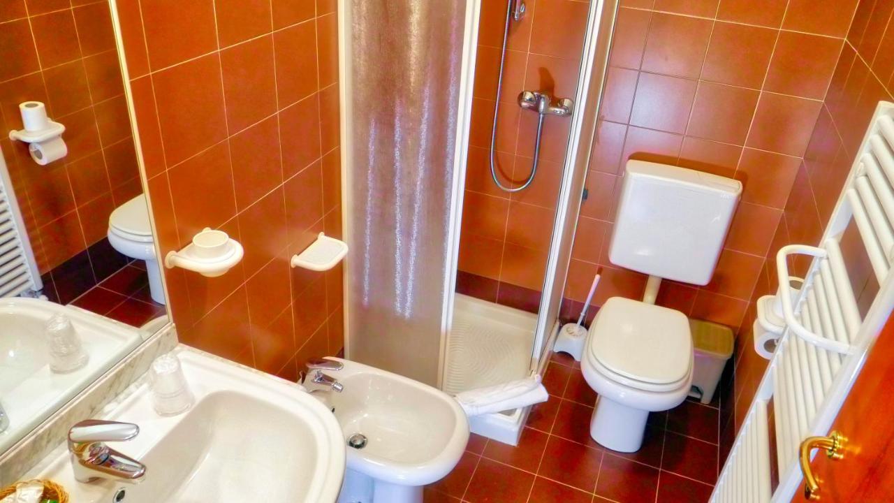 hotel Vajont Vaiont Buitenkant foto
