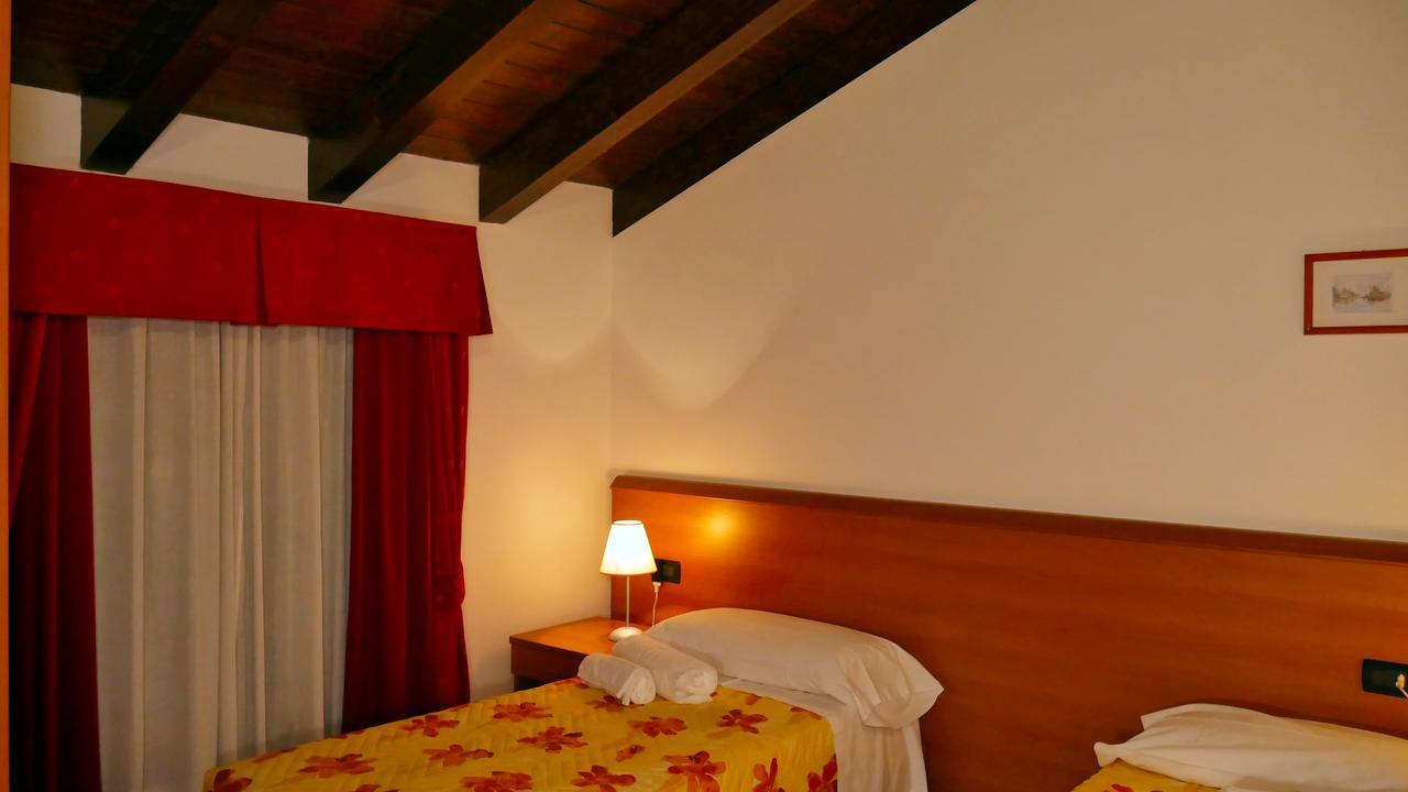 hotel Vajont Vaiont Buitenkant foto