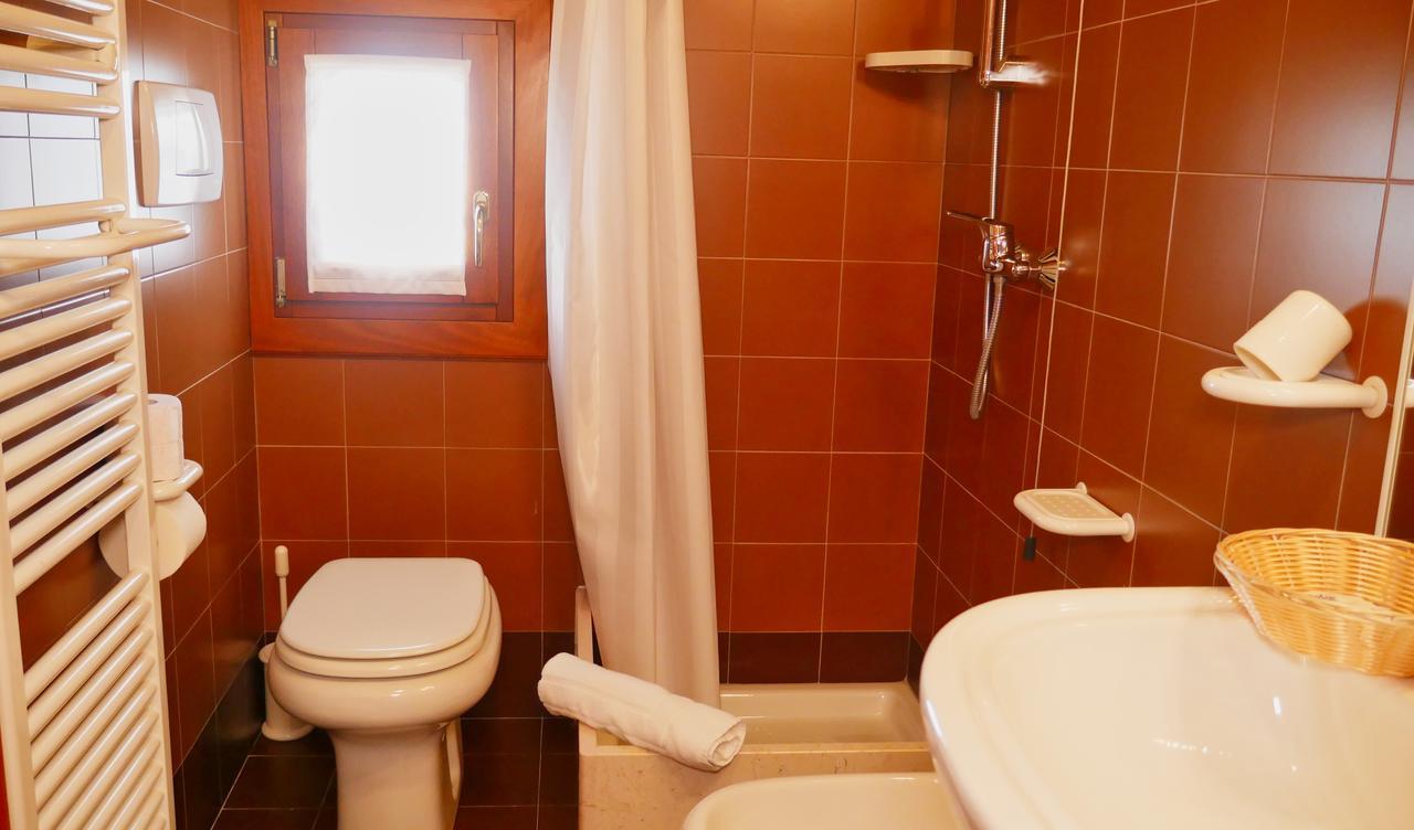 hotel Vajont Vaiont Buitenkant foto