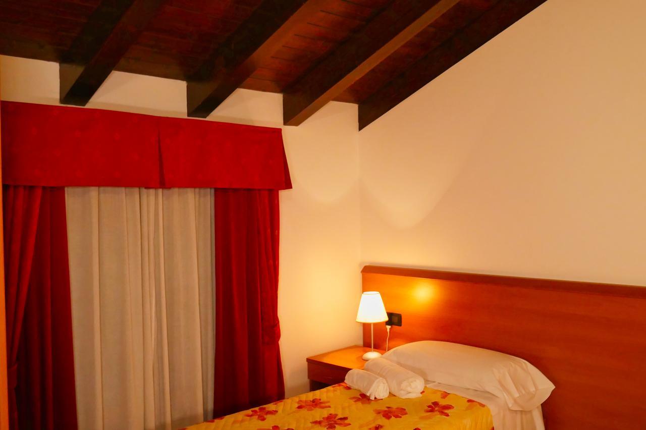 hotel Vajont Vaiont Buitenkant foto